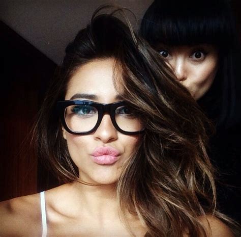 Black Glasses ~ Shay Mitchell Hair Shay Mitchell Hairstyle
