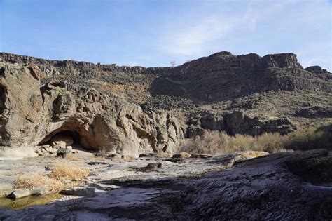 Pillar Falls - Eccentric Formations On The Snake River