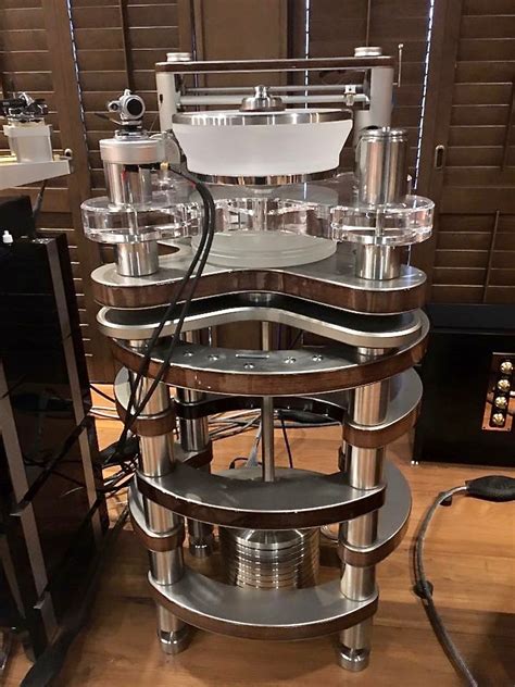 Mono And Stereo High End Audio Magazine Super High End