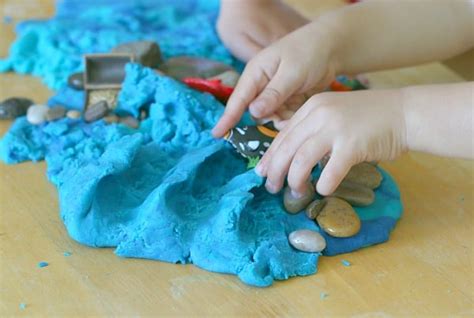 Rocky Shore Small World With Ocean Playdough Buggy And Buddy