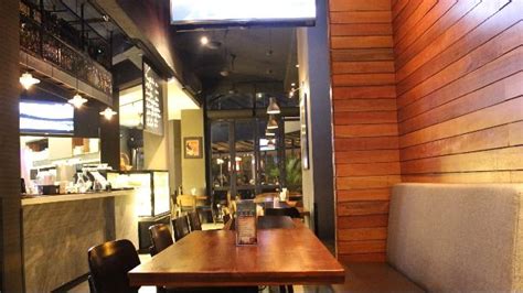 Restoran või pitsarestoran, canadian pizza ampang kuala lumpur, malaisia, lahtiolekuajad canadian pizza. Healy Mac's 12 Bar @ Jalan Ampang, discounts up to 50% ...