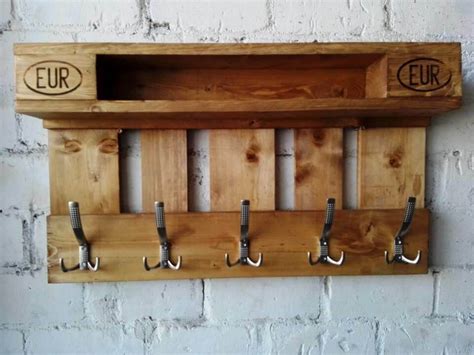 Diy Wood Pallet Coat Rack With Shelf Pallet Furniture Diy