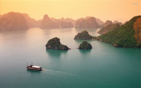 Halong Bay Vietnam 8 Most Beautiful Water Landscapes From Around The