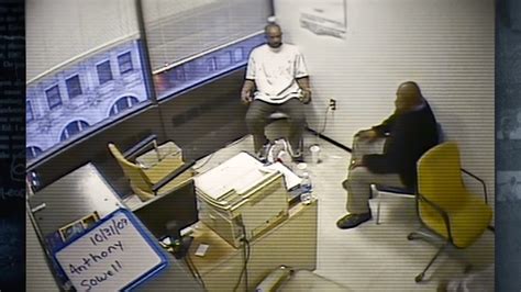 Watch Investigators Work With Anthony Sowell To Identify Victims