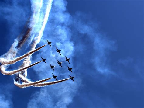 Air Show Military Aircraft Wallpaper Preview