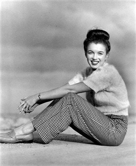 norma jeane photographed by andre de dienes at paradise cove malibu 1945 [jamezorlando