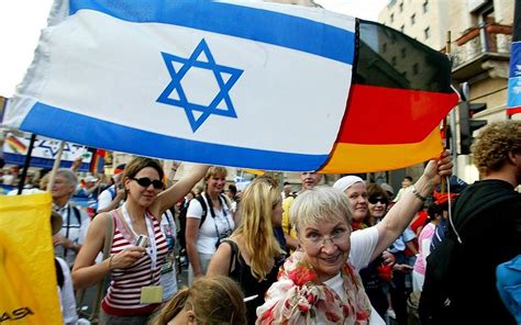 Israeli Families Struggle As Their Kids Move Back To Germany And