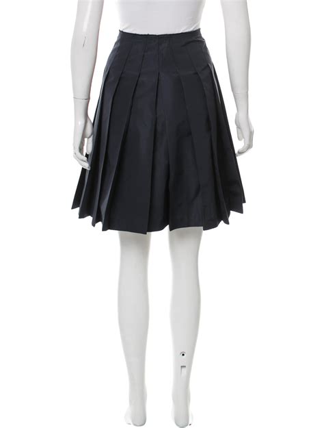 Prada Pleated Knee Length Skirt Clothing Pra164288 The Realreal