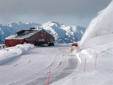 Your favorite small town ski & snowboard area. Winter schedule, services set for Hurricane Ridge | Sequim Gazette