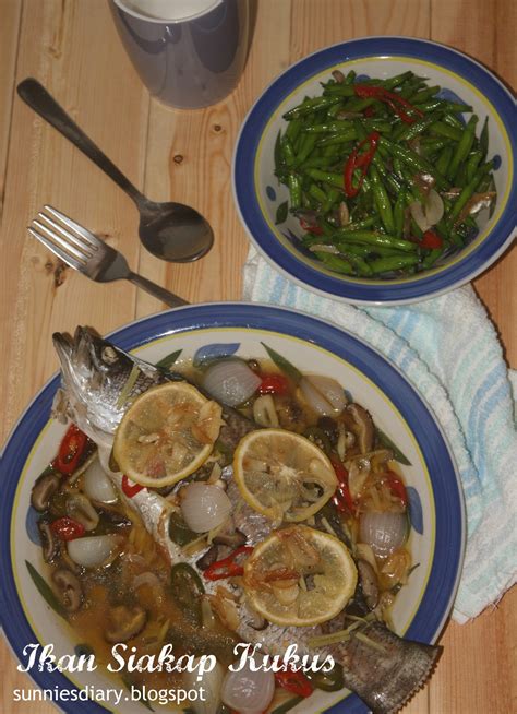 Halia muda tu gigit sikit dengan nasi putih pun sedap tau. Mrs Sunnies Home: Ikan Siakap Kukus Halia