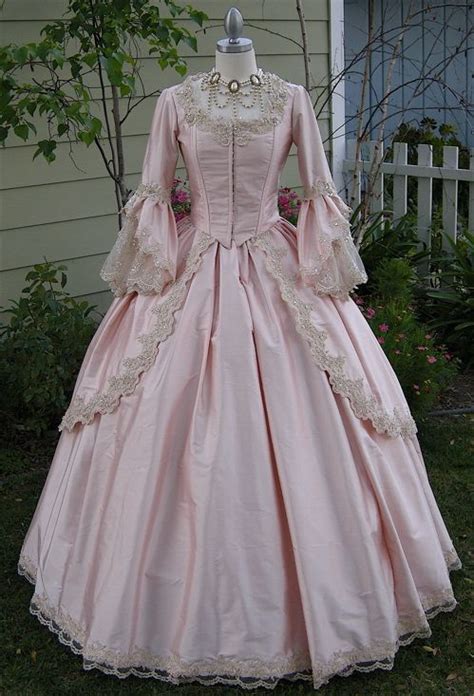 The 25 Best Victorian Dresses Ideas On Pinterest Victorian Fashion