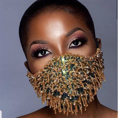 20 Pretty Eye Makeup Looks To Rock With Your Face Mask Essence