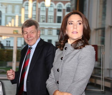 crown princess mary took part in the meeting at which the report presents the population of