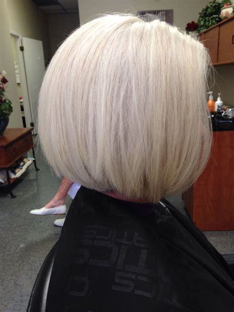 Classic Bob For A Classy Lady Classic Bob Hairstyle Short Hair