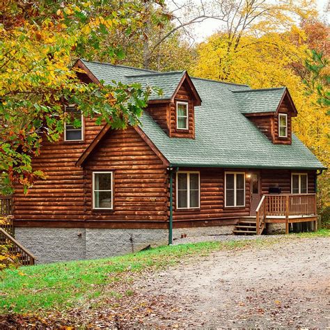 The park's 13 vacation cabins sit on the north side of the park, down the road from the famous blackwater falls. New River Gorge Cabins in 2020 | Log homes, Cabins in west ...
