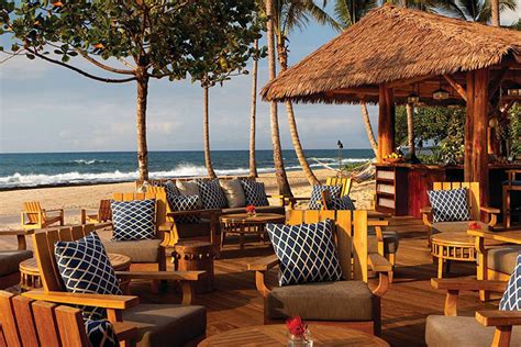 These Are The Five Best Beach Bars In Hawaii