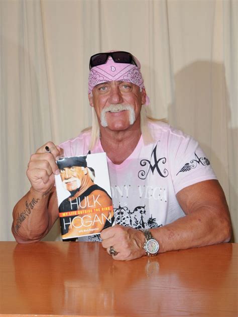 Hulk Hogan Returning To Pro Wrestling Pics Of Him At His Book Signing