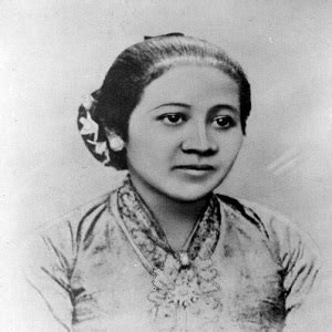 See if your friends have read any of r.a. Biografi R.A Kartini - Pahlawan Emansipasi Wanita ...