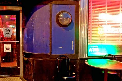 Top 4 Dive Bars To Visit In Memphis