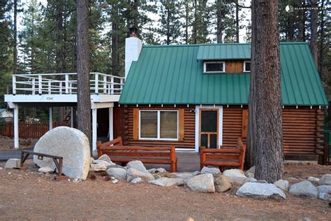 Late availability holiday log cabins with a hot tub or sauna. Pet-Friendly Cabin With Sauna and Hot Tub near Lake Tahoe California