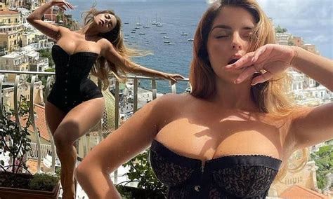 Demi Rose Flaunts Her Ample Cleavage In A Racy Black Corset Wstale Com