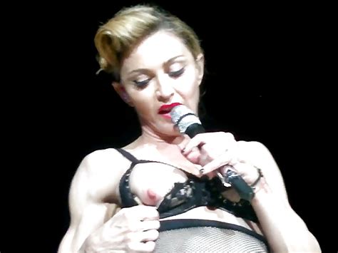 Madonna Flashes Bare Turkey Top During Concert Porn Pictures Xxx Photos Sex Images 695159