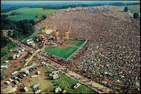 Вид Вудстокского рок фестиваля с воздуха 1969 Janis joplin