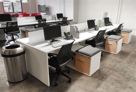 DeskMakers | Design Bureau