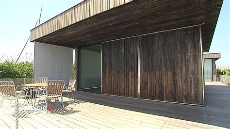 Einen sicheren ein haus das sich selbst mit wasser versorgt? Das Haus im See - autark wohnen mit Urlaubsfeeling - YouTube