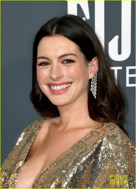Reposted with joy from madam vice president kamala harris!!! Anne Hathaway Glows in Gold at Critics' Choice Awards 2020 ...