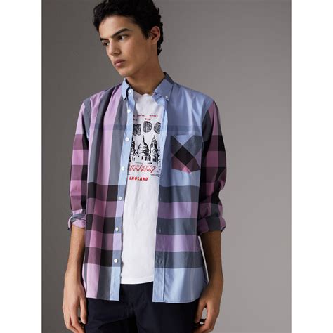 Turn up the cuffs to reveal a flash of icon stripe. Lyst - Burberry Button-down Collar Check Stretch Cotton ...