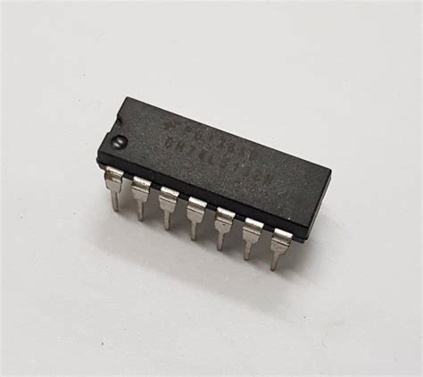 Dm74ls132n 74ls132 Quad 2 Input Schmitt Trigger Nand Gate