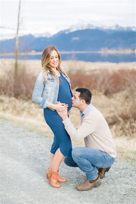 The Importance Of Maternity Photos And Expert Tips From Our