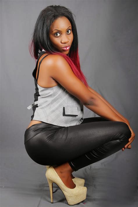 SHOWBIZPLUS: Trending Photos: Hot and sexy Nollywood actress, Hadiza ...