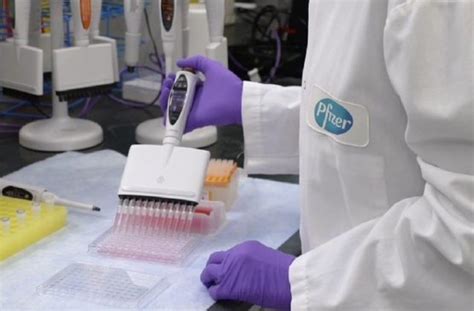 Pfizer's vaccine is the first on the market that consists of actual genetic information from a virus in the form of messenger rna, or mrna, a type of the pfizer vaccine, like one from moderna, uses lipid nanoparticles to encase the rna. Pfizer says its COVID-19 vaccine demonstrated efficacy ...