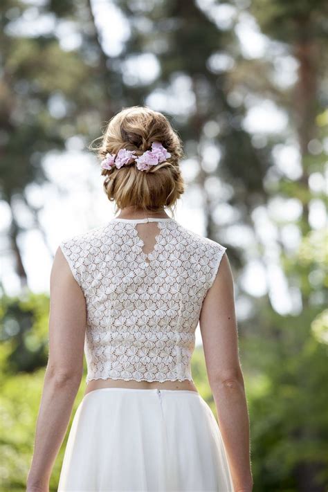 Feb 21, 2020 · das editorial kann mit einer grußformel und den unterschriften der redaktionsmitglieder beendet werden. Für sommerliche vintage Bräute: Kurzes Standesamtkleid ...