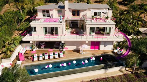 Wenn sie ein barbie haus kaufen wollen, gibt es viele alternativen: Ein Traum in Pink: Airbnb bietet Übernachtung im Barbie ...