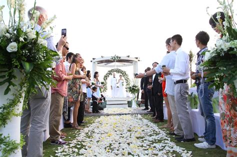 Special offer on the phalosa chapel villa wedding in seminyak area. Phalosa Villa - Bali Wedding Venue | Bali Shuka Wedding