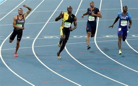Sztafeta płotkarska w gifie #lekkoatletyka. Lekkoatletyka, 100 m (finał): Bolt sprintem po siódme ...