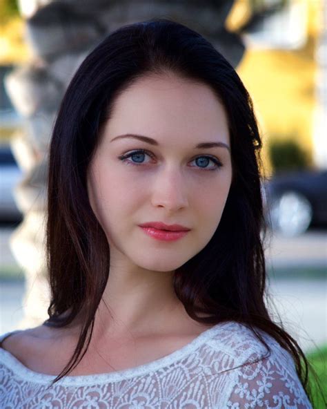 Geneva dunsany is coming onto outlander season 3 episode 4, and for those who know the books, she's a rather big deal. Meet Geneva Dunsany - Geneva is described as being "as ...