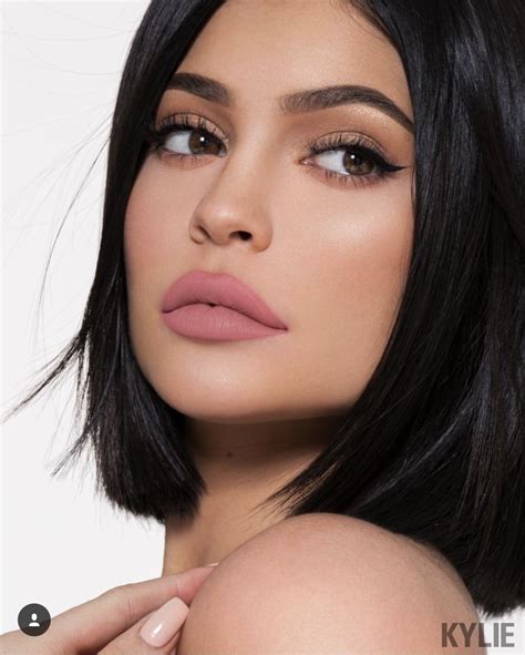 Cejas Kylie Jenner Corte De Pelo Estilo Patito