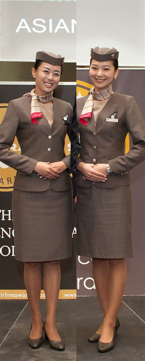 Pretty Asiana Airlines Stewardess Helps To Promote ~ World Stewardess Crews