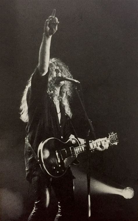 John Sykes YOUNG GUITAR extra 16 playing analysis issue on John Sykes