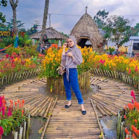 Taman Seven Selfie Spot Foto Penuh Warna Di Bandar Lampung
