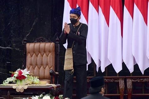 Jokowi Kenakan Baju Baduy Sederhana Nyaman Dipakai Satu Harapan