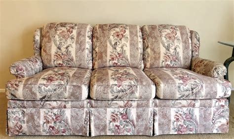 Country Style Sofas English Country Style Flexsteel Shabby Chic