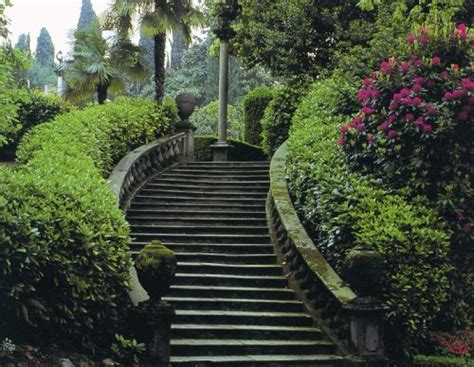 Stairs in the garden are designed to overcome differences in height, but at the same time as an integral part of the composition of the space and to use a visual highlight in the outdoor space. VisitsItaly.com - Piemonte / Piedmont - Villas ...