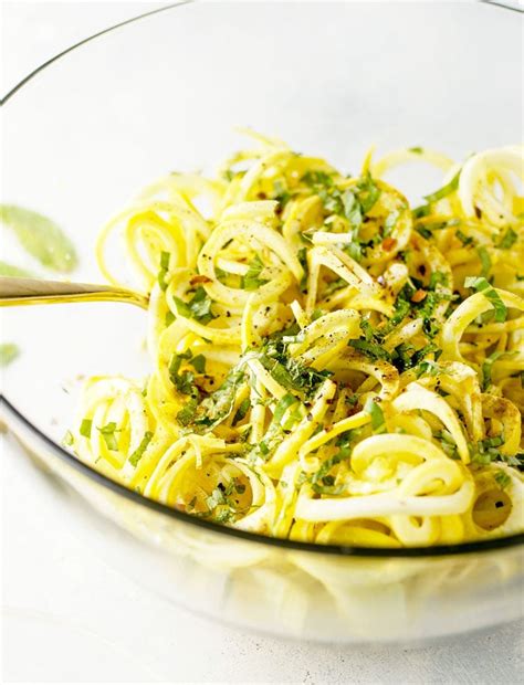 Spiralized Summer Squash Noodles With Basil And Mint Detoxinista