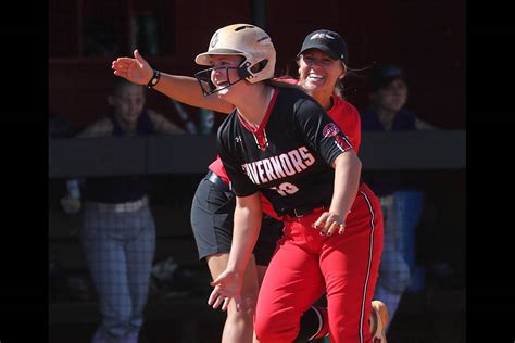 Austin Peay Womens Softball Takes Doubleheader From Trevecca Trojans 7 6 And 8 7 Apsu Sports