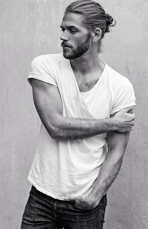 Traditional man bun men who have taken the time to master the styling, we salute you. 20 Bun Hairstyles for Men Which Suits any Outfit - Machovibes
